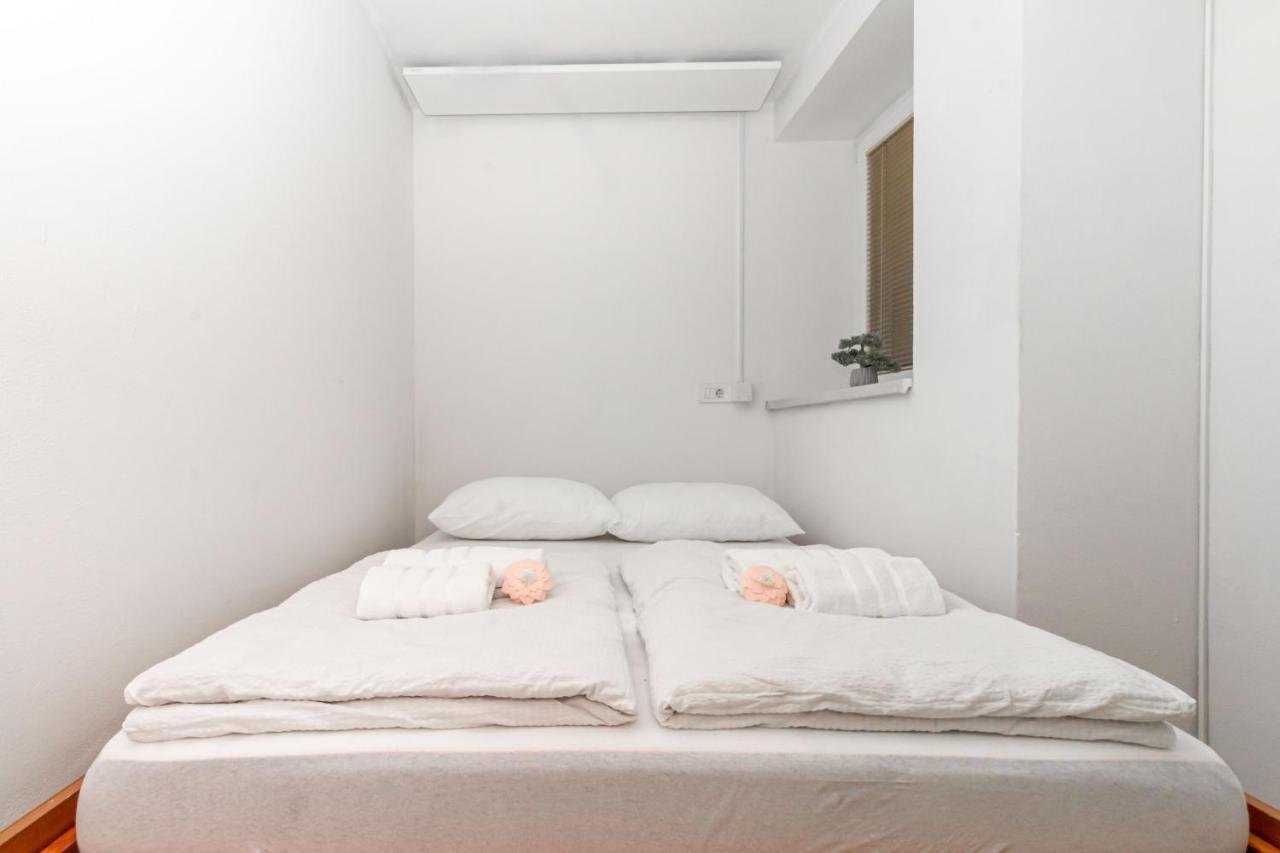 Sml Apartments 2 Izola Exterior photo