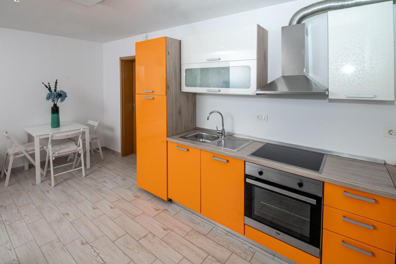 Sml Apartments 2 Izola Exterior photo